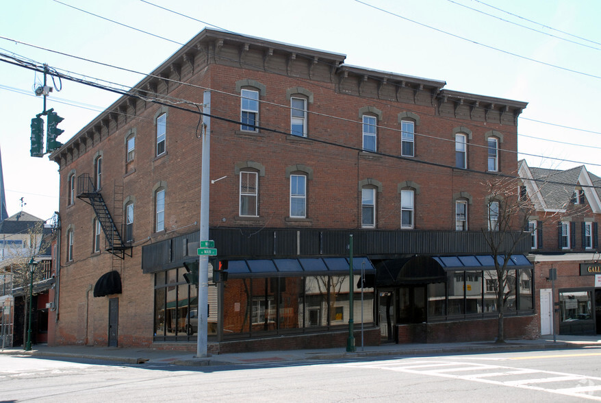 73-77 W Main St, Walden, NY for sale - Primary Photo - Image 1 of 1