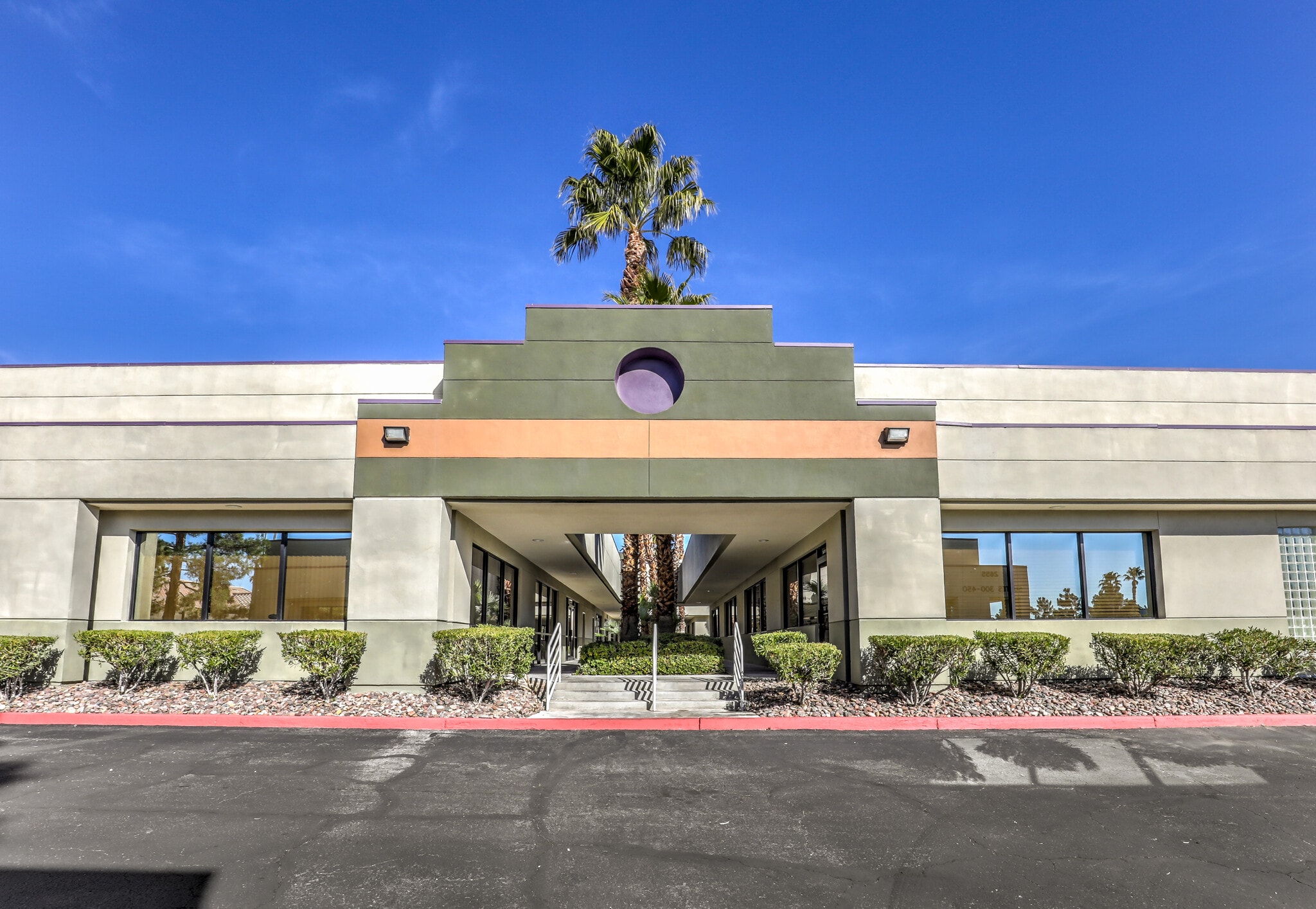 2685 S Rainbow Blvd, Las Vegas, NV 89146 Rainbow Plaza