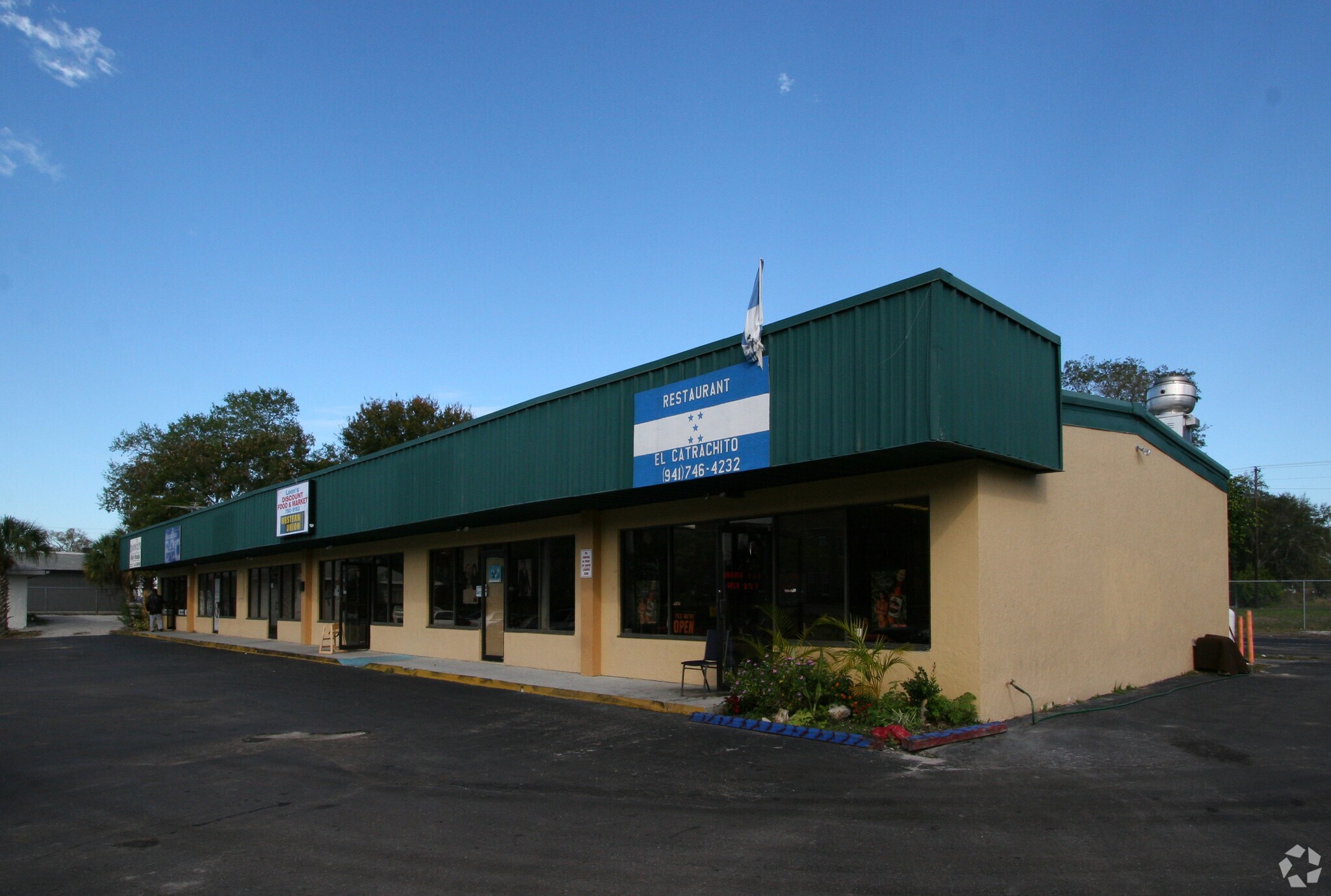 620 9th Ave W, Bradenton, FL for sale Primary Photo- Image 1 of 1