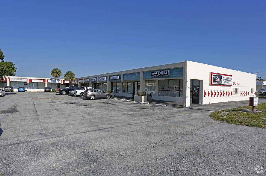 2101-2207 S Combee Rd, Lakeland, FL for sale - Primary Photo - Image 1 of 1