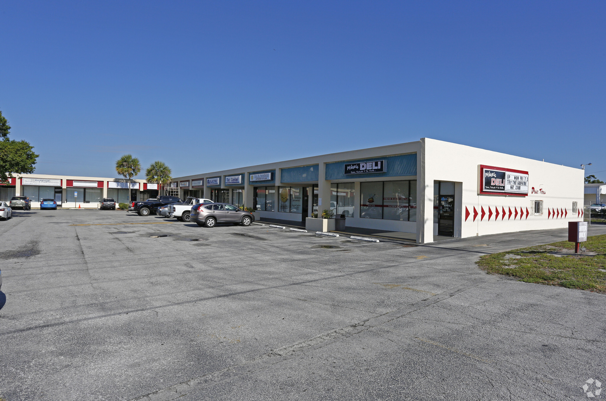 2101-2207 S Combee Rd, Lakeland, FL for sale Primary Photo- Image 1 of 1