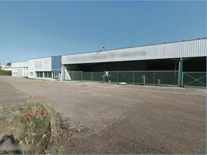 Flex in Troyes for lease - Building Photo - Image 1 of 6