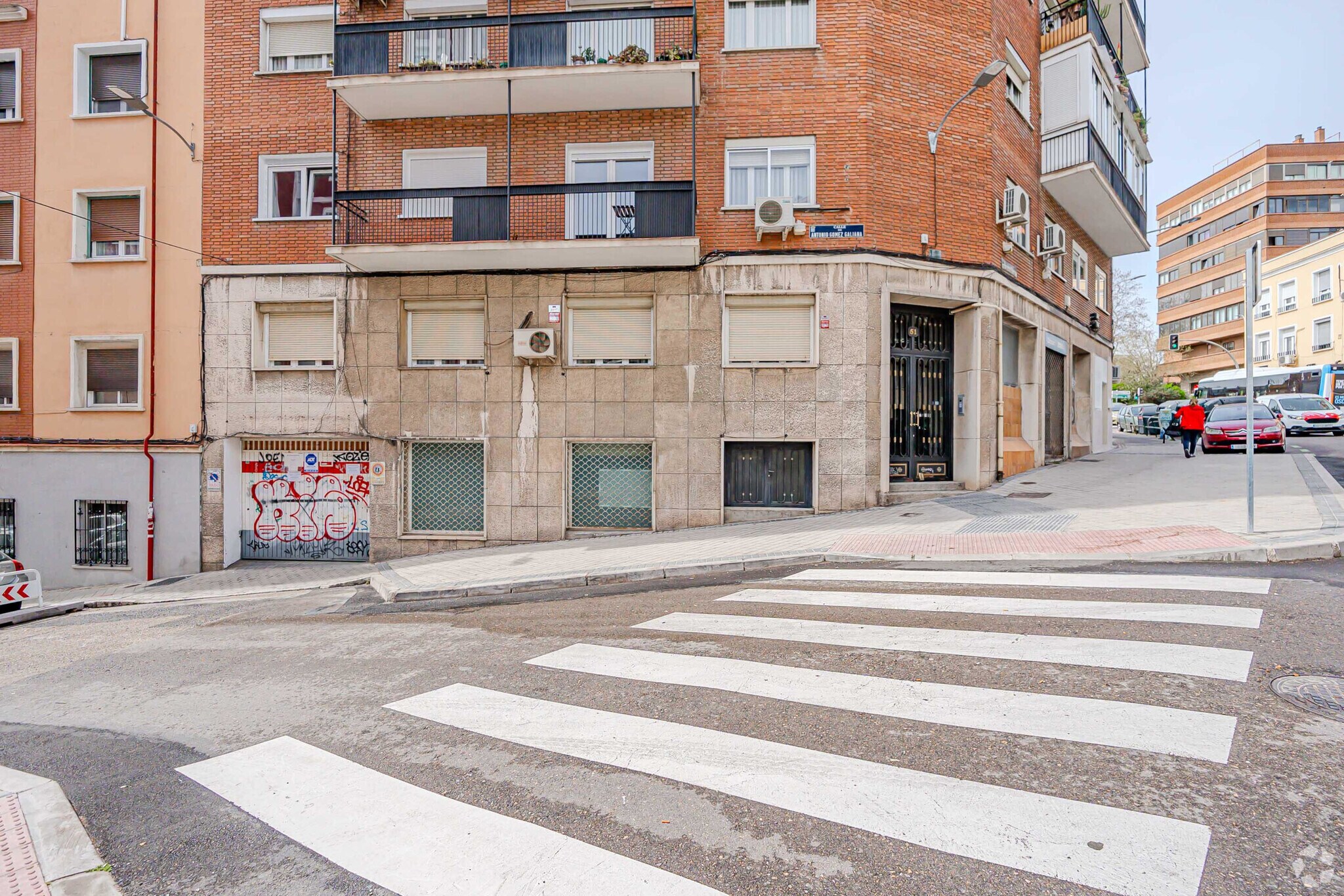 Multifamily in Madrid, Madrid for sale Interior Photo- Image 1 of 1