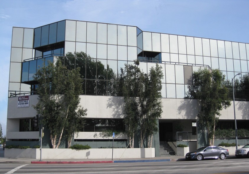 5170 Sepulveda Blvd, Sherman Oaks, CA for lease - Building Photo - Image 1 of 4