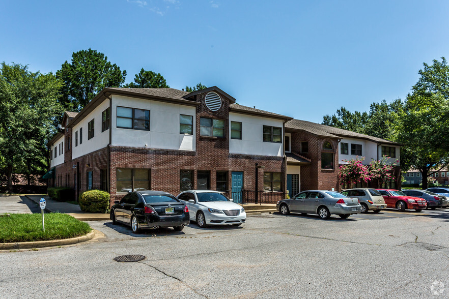 Hickory Office Plaza portfolio of 2 properties for sale on LoopNet.com - Building Photo - Image 1 of 2