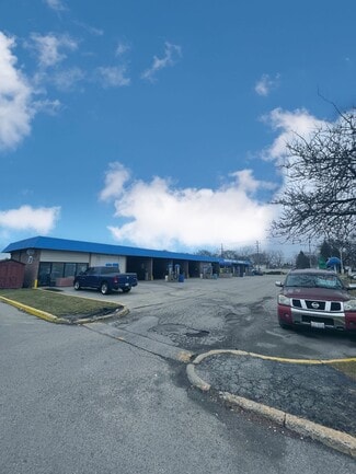 More details for 2000 S Elmhurst Rd, Mount Prospect, IL - Retail for Lease