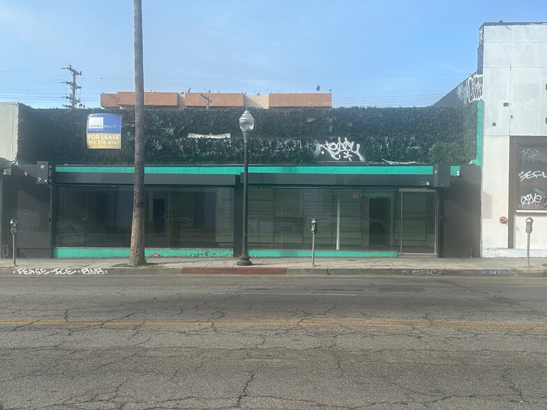 345 N Fairfax Ave, Los Angeles, CA for lease - Building Photo - Image 1 of 2