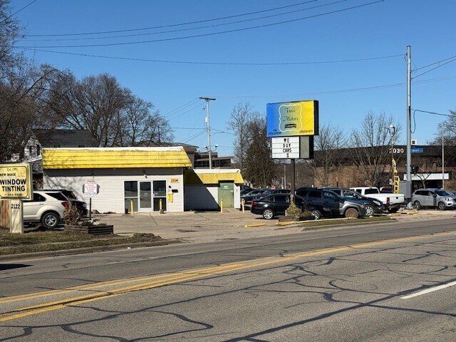 2104 Portage St, Kalamazoo, MI for sale - Building Photo - Image 1 of 12