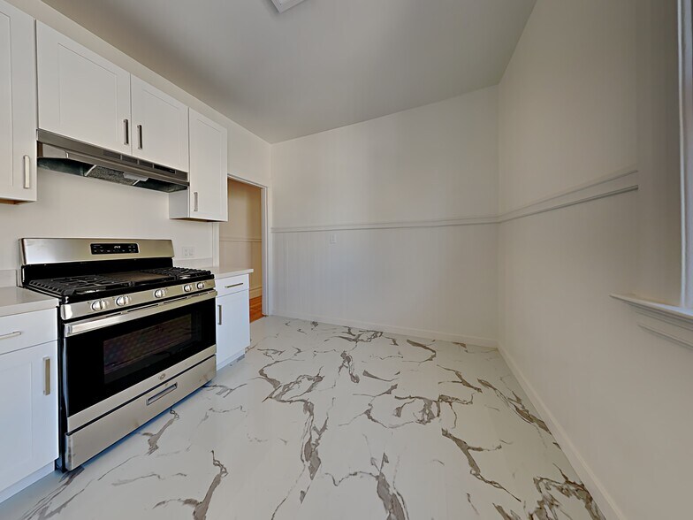 1158-1170 Montgomery St, San Francisco, CA for sale - Building Photo - Image 2 of 7