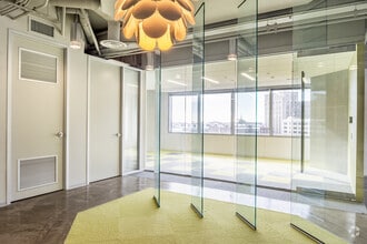 311 S Wacker Dr, Chicago, IL for lease Interior Photo- Image 1 of 3