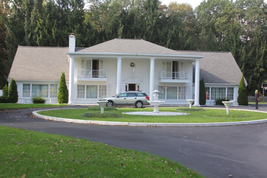 2903 Chestnut Ridge Rd, Grantsville, MD 21536