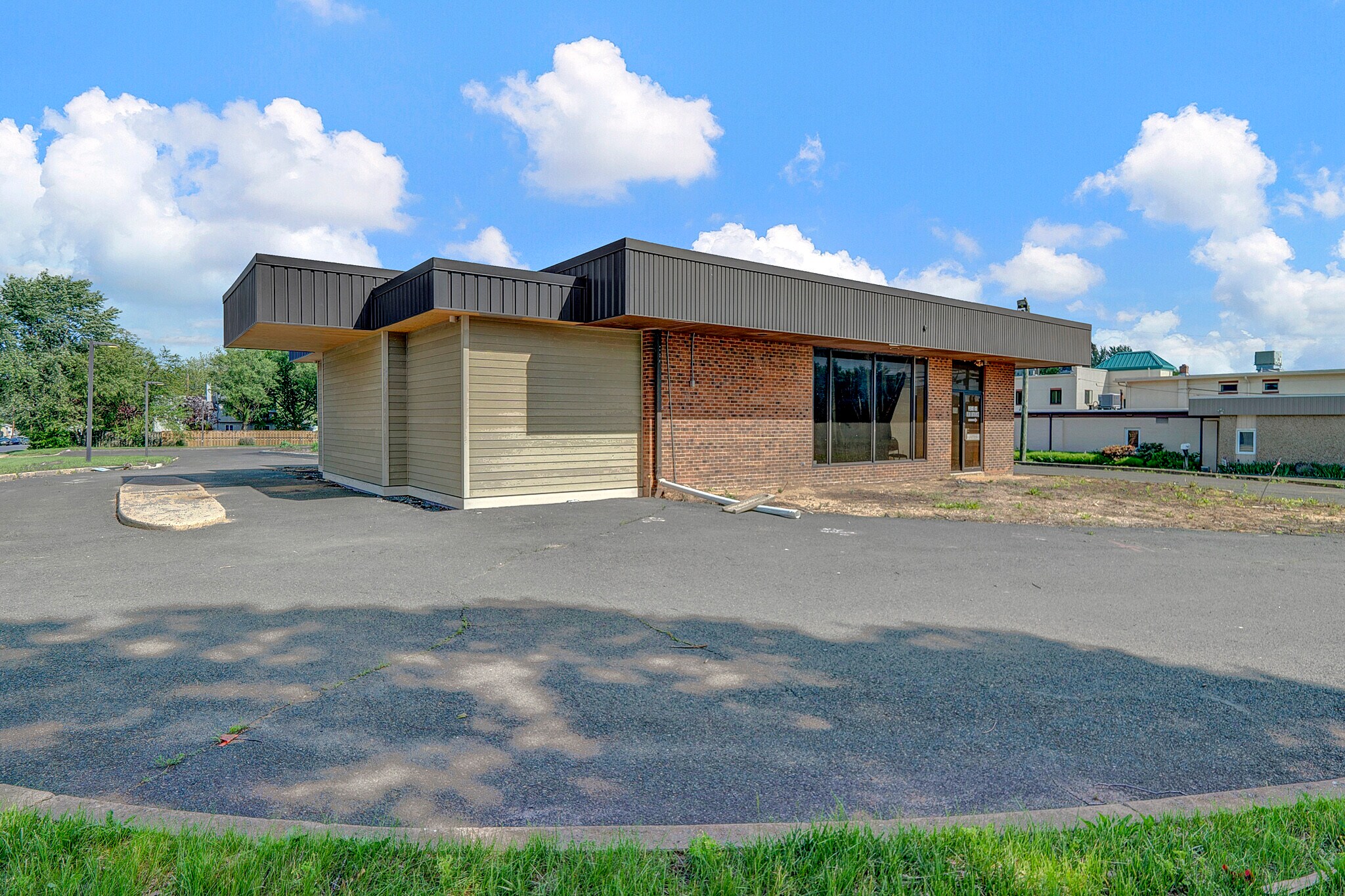 40 Scotch Rd, Ewing Township, NJ for sale Building Photo- Image 1 of 30