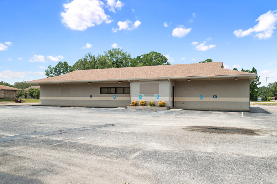 406 Medical Park Dr, Atmore, AL for sale - Building Photo - Image 1 of 45