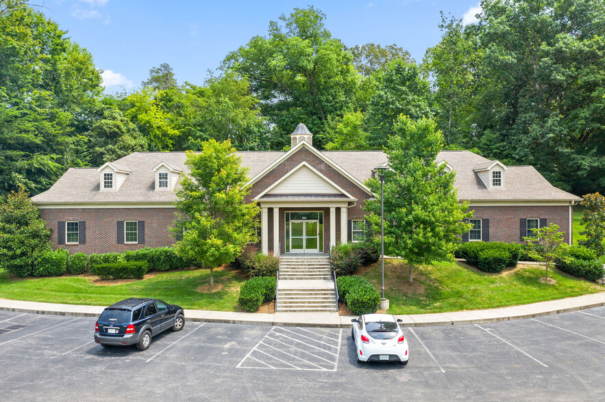 661 Dunbar Cave, Clarksville, TN for sale - Building Photo - Image 1 of 1