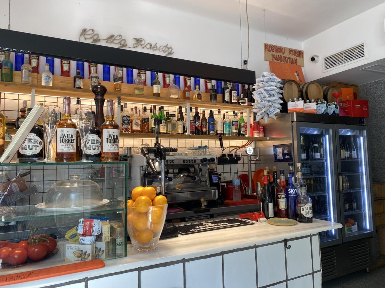 Retail in Barcelona, Barcelona for lease Interior Photo- Image 1 of 10