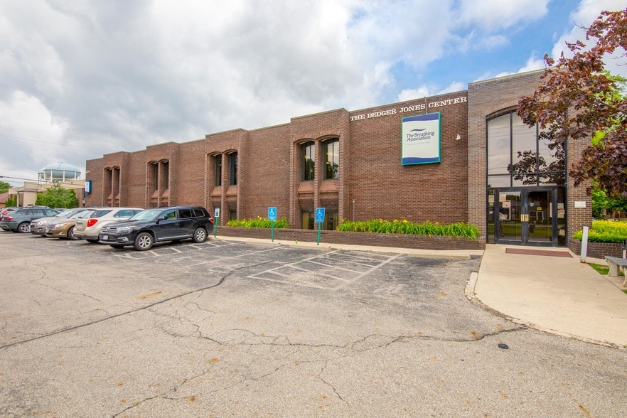 1520 Old Henderson Rd, Columbus, OH for lease - Building Photo - Image 2 of 3