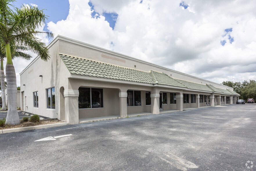 6025 Taylor Rd, Punta Gorda, FL for sale - Building Photo - Image 1 of 1