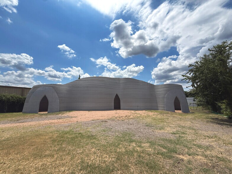 400 E St Elmo Rd, Austin, TX for lease - Building Photo - Image 2 of 23