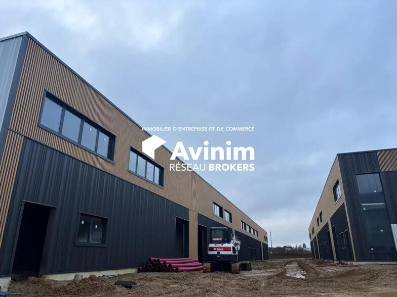 Industrial in Amblainville for sale - Building Photo - Image 2 of 3