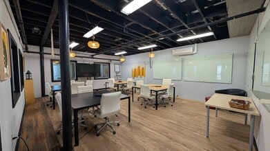 81 Broadway St, Asheville, NC for lease Interior Photo- Image 1 of 5