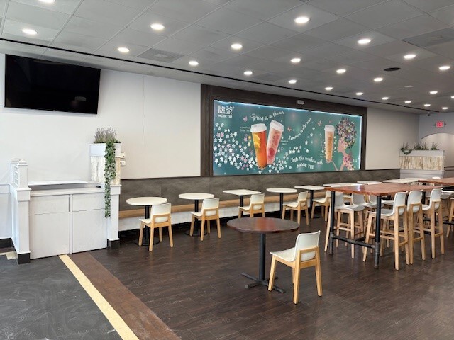 948 Walker Ave, Greensboro, NC for lease - Building Photo - Image 3 of 9