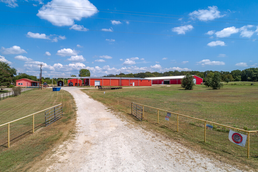 915 Vz County Road 1818, Grand Saline, TX for sale - Primary Photo - Image 1 of 1