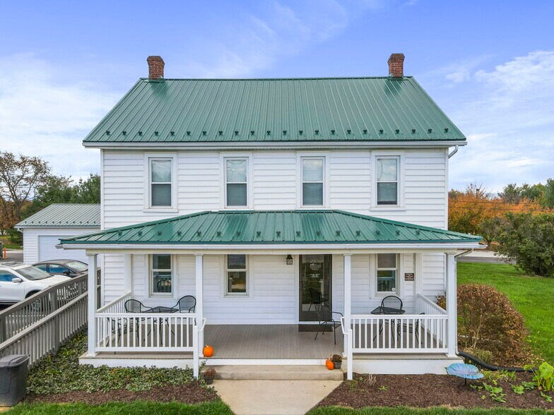 14035 Pennsylvania Ave, Hagerstown, MD for sale - Building Photo - Image 2 of 31