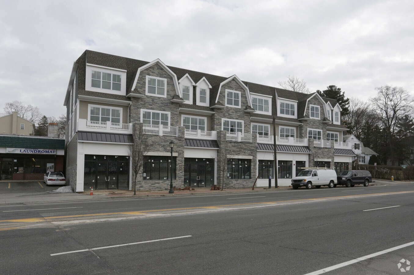 1046 New York Ave, Huntington Station, NY 11746