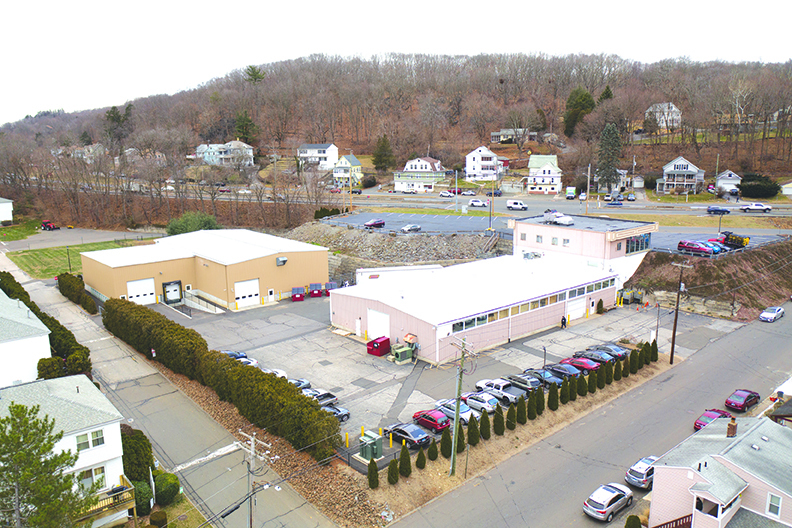 155 New Haven Ave, Derby, CT for sale - Building Photo - Image 1 of 10