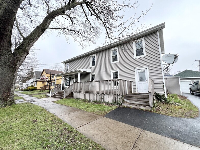 583 S 1st St, Fulton, NY for sale - Building Photo - Image 1 of 1