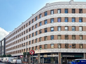 Avenida Madariaga, 1, Bilbao, Vizcaya for lease Interior Photo- Image 1 of 8