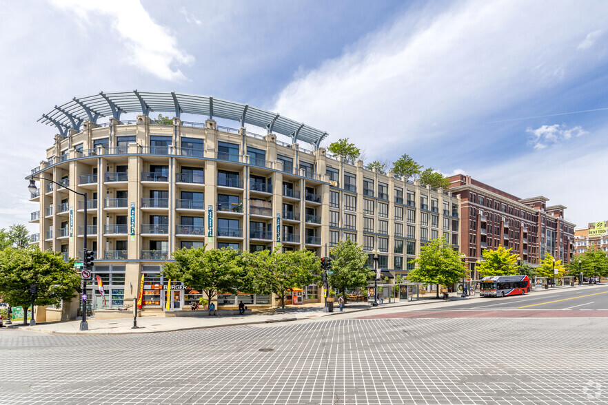 850 Quincy St NW, Washington, DC for lease - Building Photo - Image 1 of 5