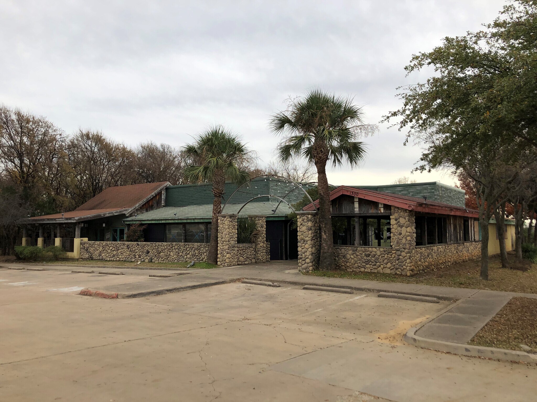 1300 E Copeland Rd, Arlington, TX for sale Building Photo- Image 1 of 1