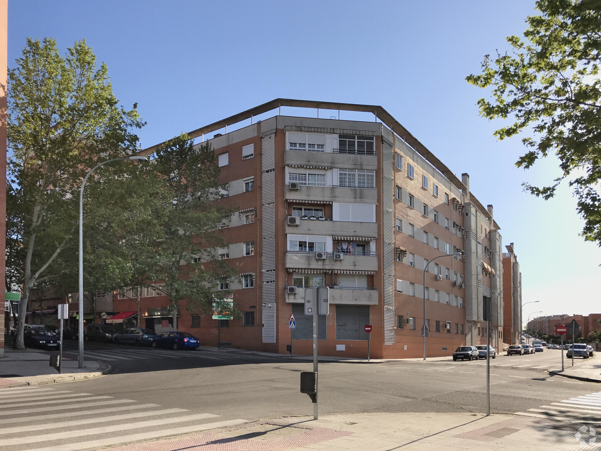 Retail in Alcorcón, MAD for lease Primary Photo- Image 1 of 3