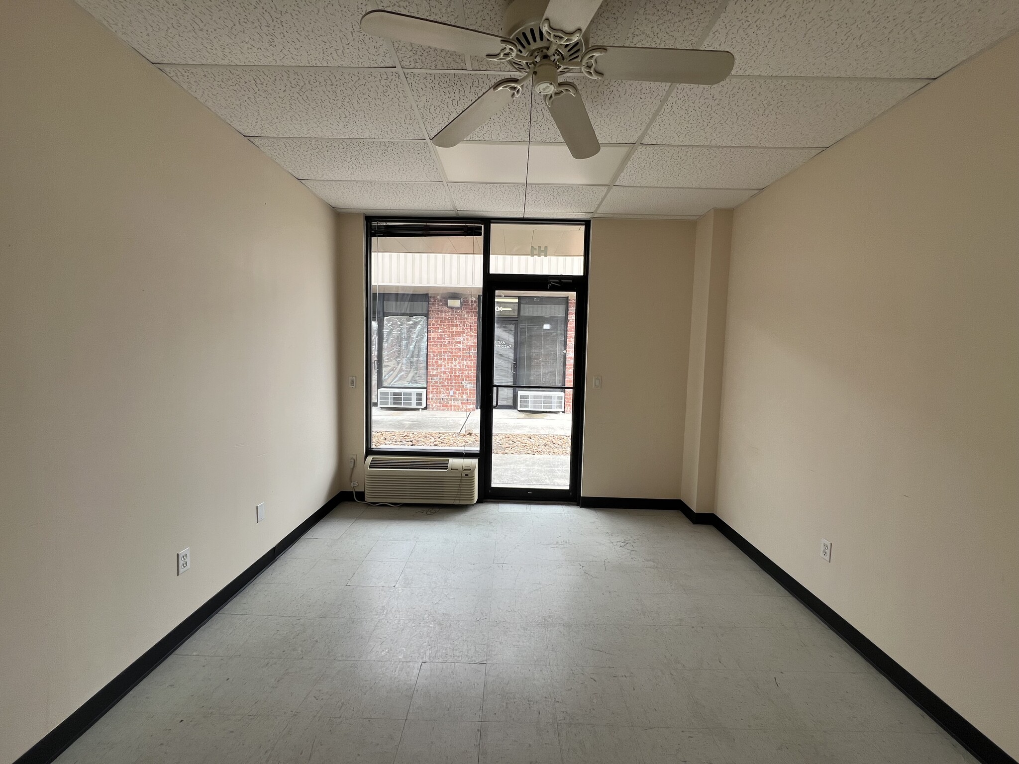 12455 Westpark Dr, Houston, TX for lease Interior Photo- Image 1 of 4