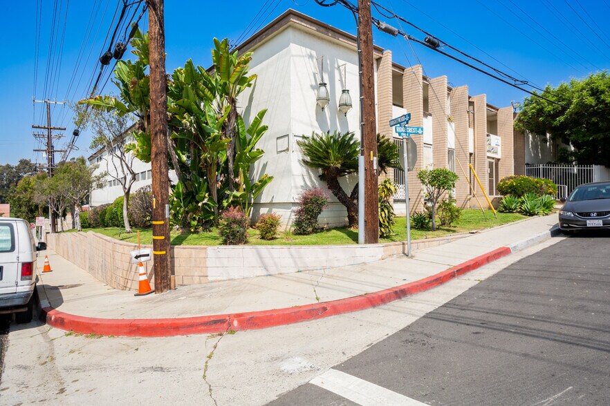 1499 Ridgecrest St, Monterey Park, CA 91754 The Three Lanterns