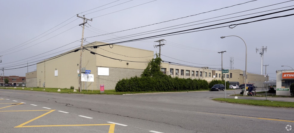 509 Rue Lindbergh, Laval, QC for sale - Primary Photo - Image 1 of 1