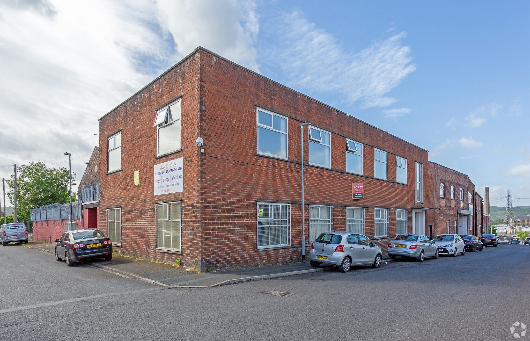 Scout Hill Rd, Dewsbury for lease Primary Photo- Image 1 of 5
