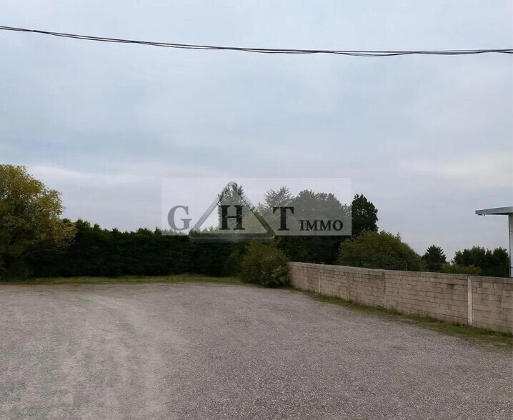 Land in Linas for sale - Building Photo - Image 3 of 4