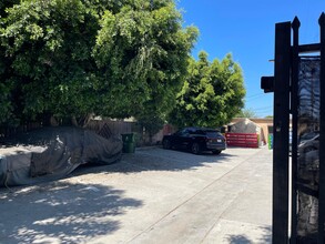 6617 S San Pedro St, Los Angeles, CA for lease Building Photo- Image 1 of 23