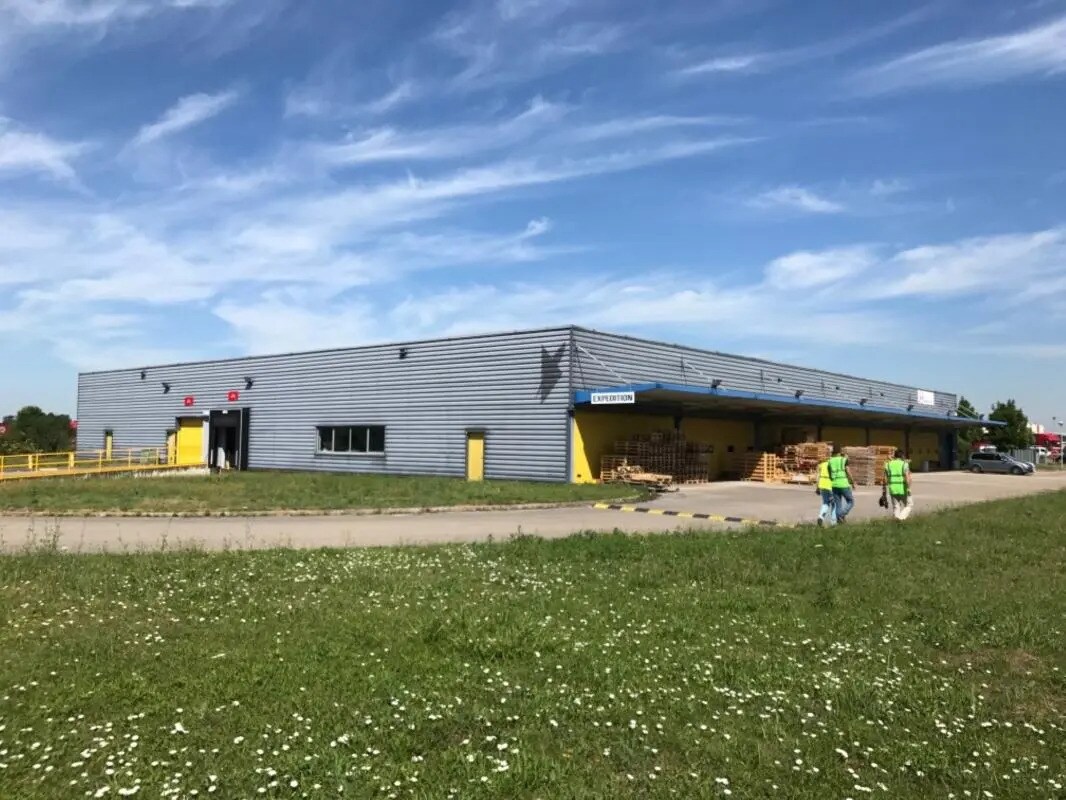 Flex in Sevrey for lease Building Photo- Image 1 of 21