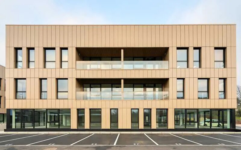 Flex in Limonest for lease - Building Photo - Image 3 of 18