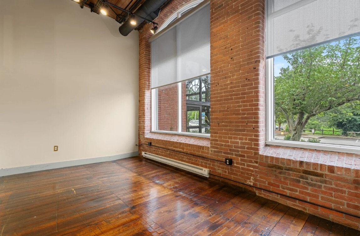10 Cordage Park, Plymouth, MA for lease Interior Photo- Image 1 of 4