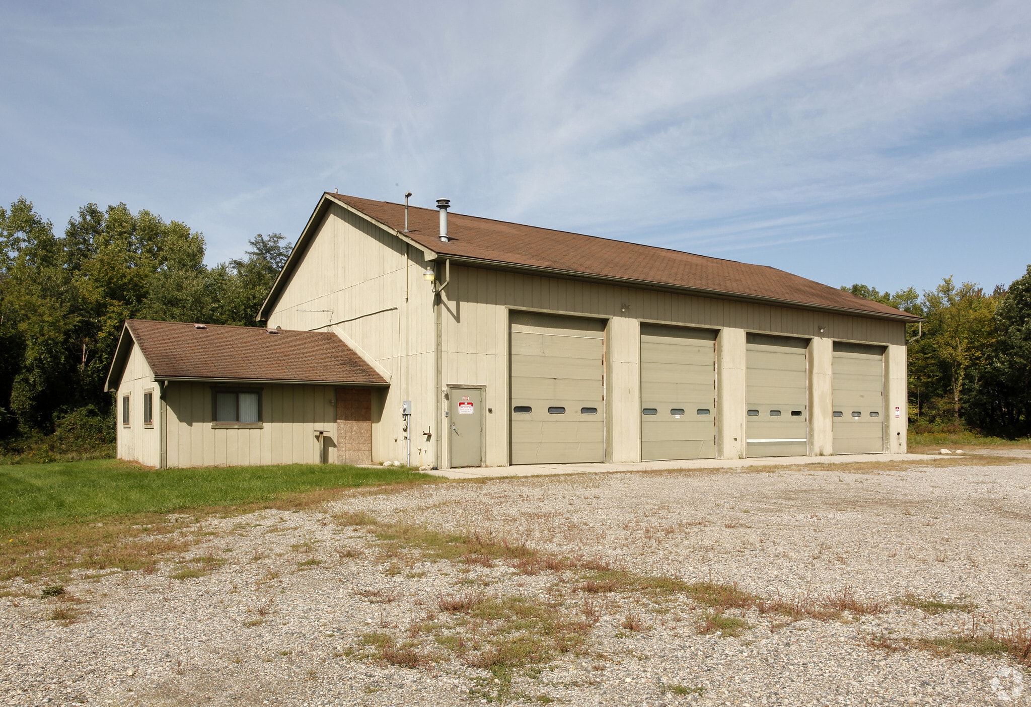 30101 Lyon Center Dr, New Hudson, MI for sale Primary Photo- Image 1 of 7