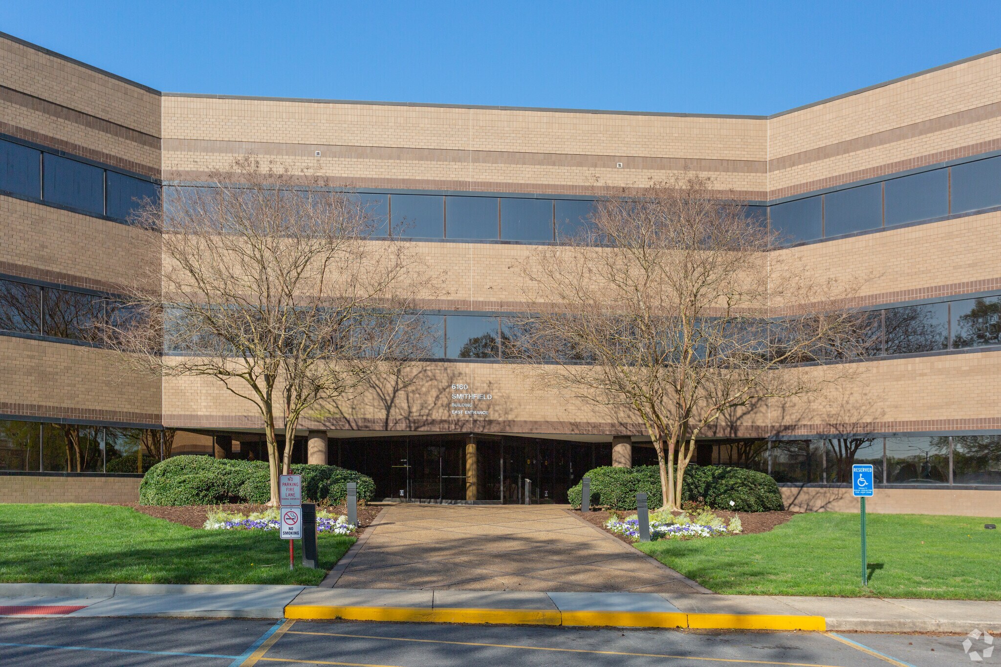 6160 Kempsville Cir, Norfolk, VA 23502 The Smithfield Building