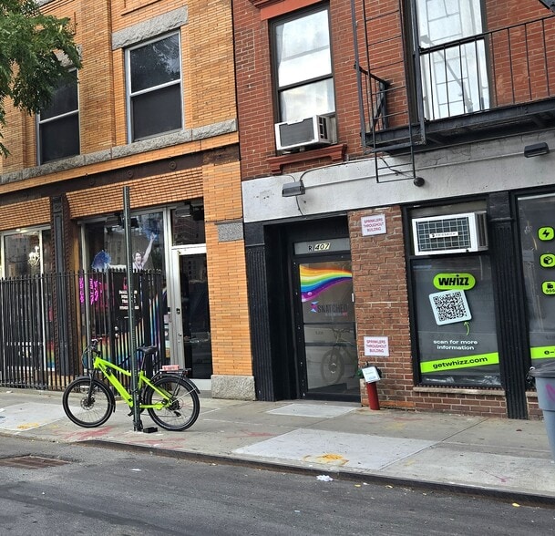 411 W 39th St, New York, NY for lease - Building Photo - Image 2 of 20