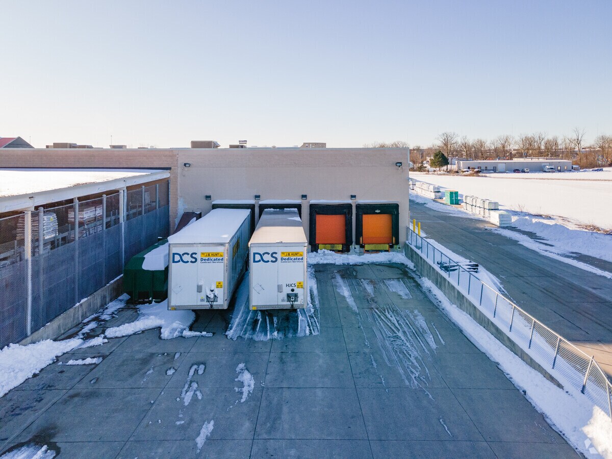 6235 Lima Rd, Fort Wayne, IN 46818