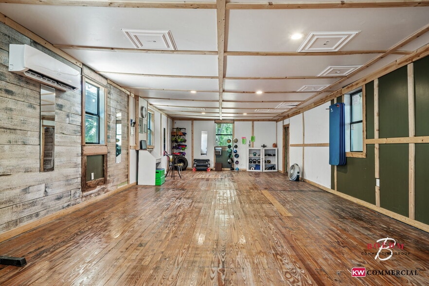 23737 US Hwy 290 W, Harper, TX for sale - Building Photo - Image 3 of 10