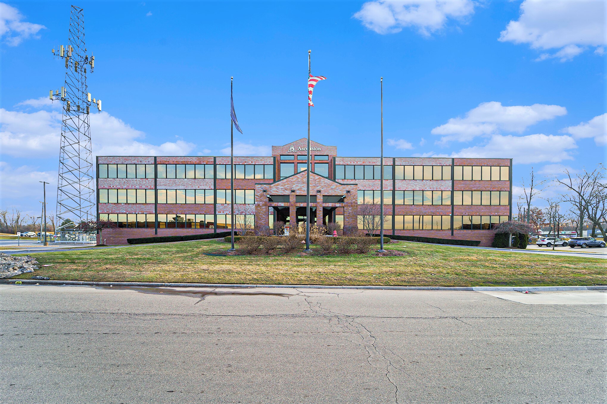 Office in Warren, MI for sale Building Photo- Image 1 of 1