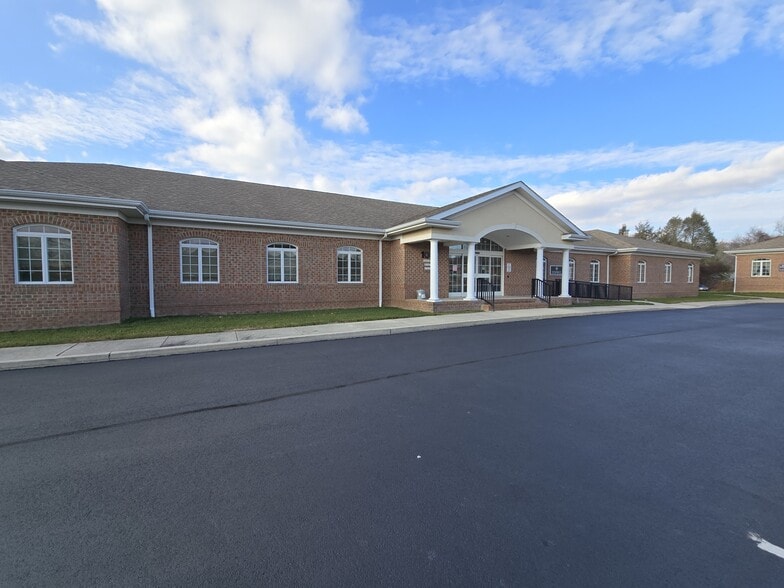103 Wolf Creek Blvd, Dover, DE for lease - Primary Photo - Image 1 of 2